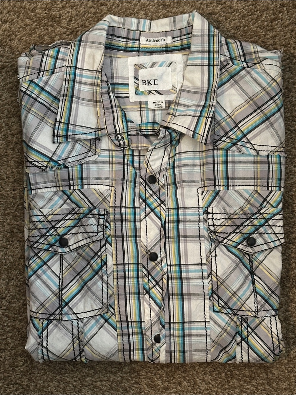 BKE Men’s Short Sleeve Plaid Button-Up Shirt in White, Tan & Blue Athletic Fit